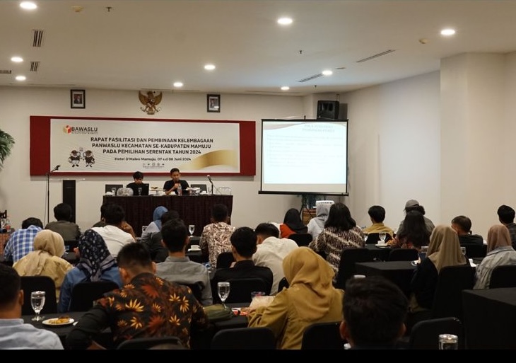 Optimalkan Kapasitas, Bawaslu Mamuju Fasilitasi Aparatur dan Lembaga Panwascam Se-Kabupaten Mamuju