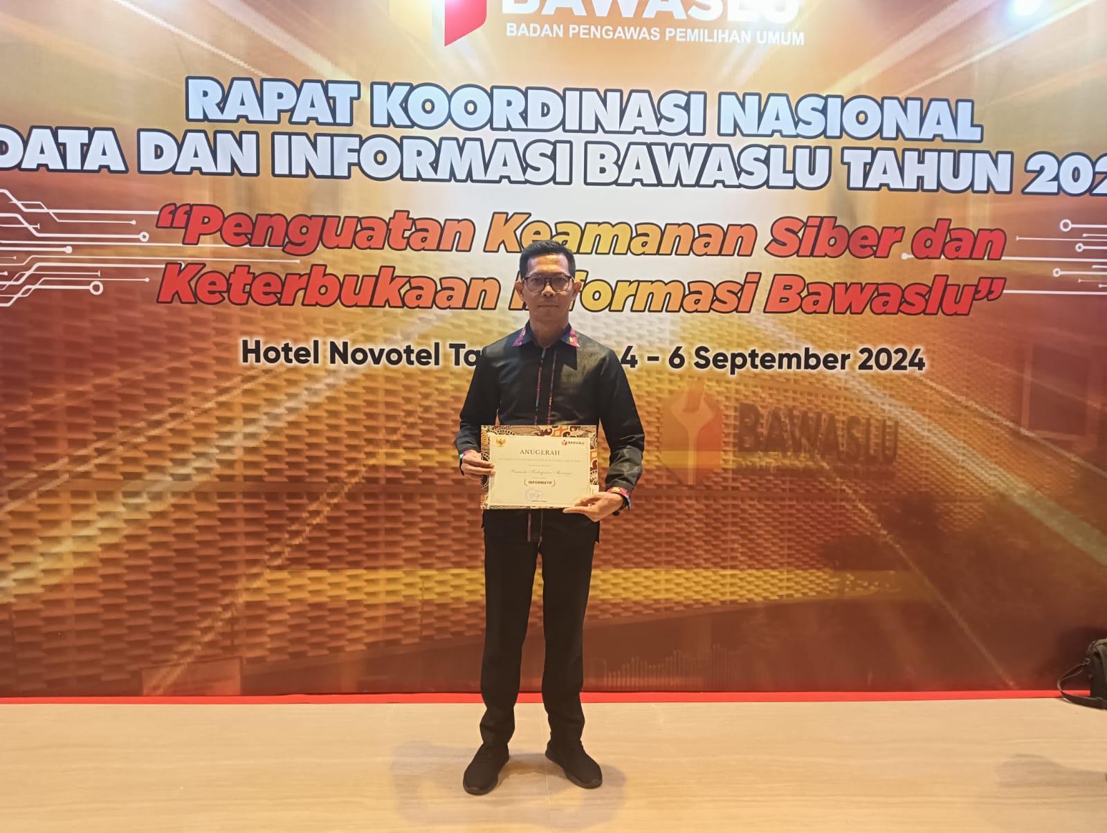 Foto anugrah informatif