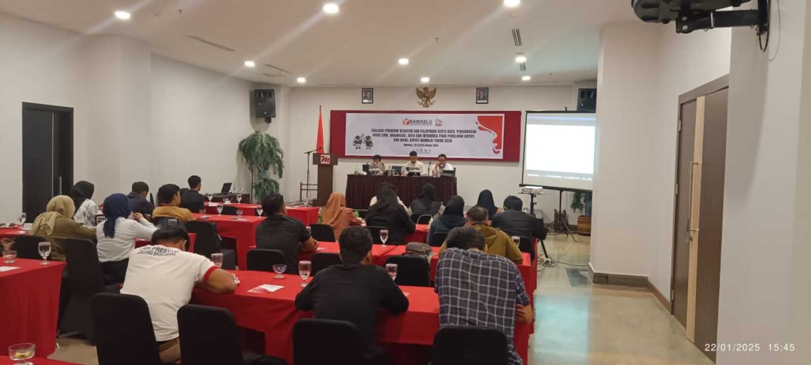 kegiatan evaluasi panwas sdm