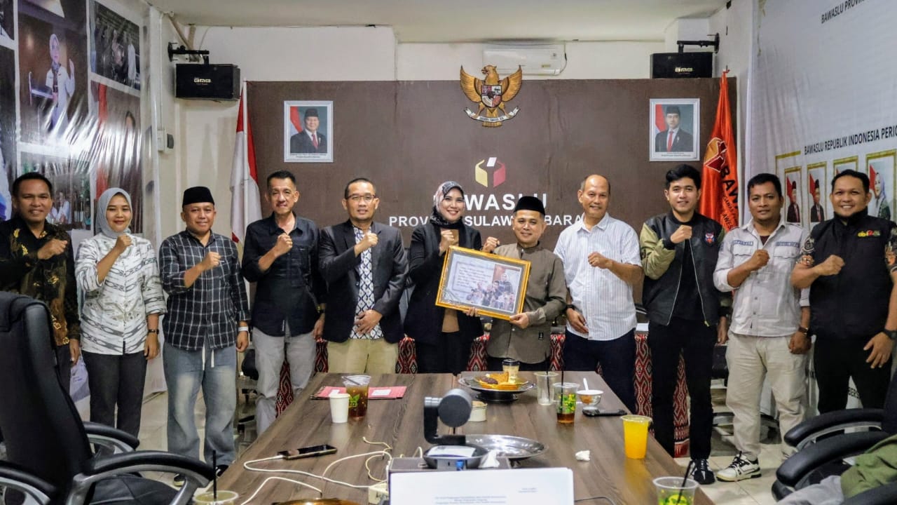Bawaslu Mamuju Hadiri Rapat Konsolidasi PDPB Tingkat Provinsi: Fokus pada Validitas Data Pemilih dan Penguatan Koordinasi