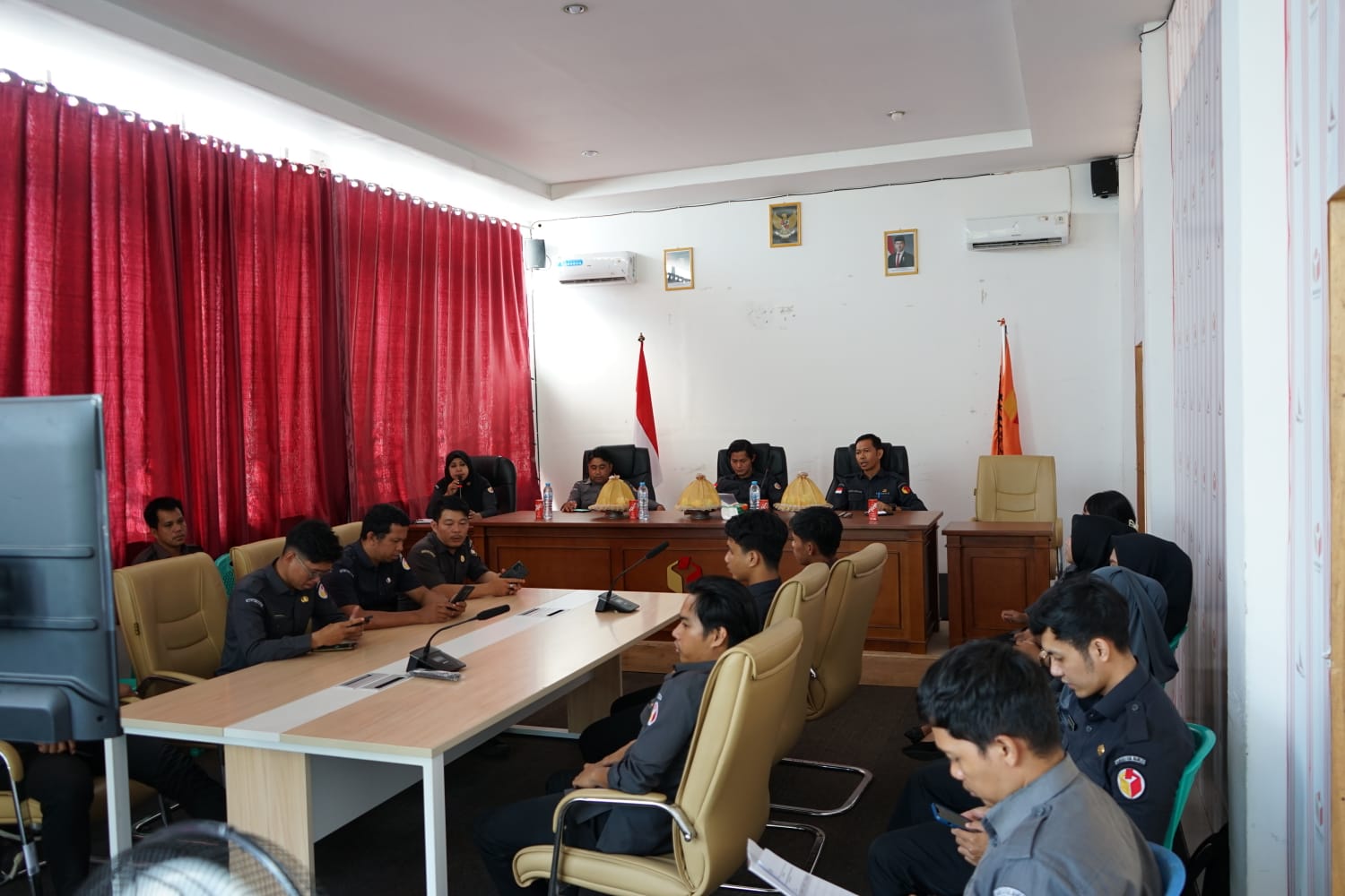 Kompak Menangani Laporan, Bimtek Bawaslu Mamuju Satukan Langkah Sinergi Divisi