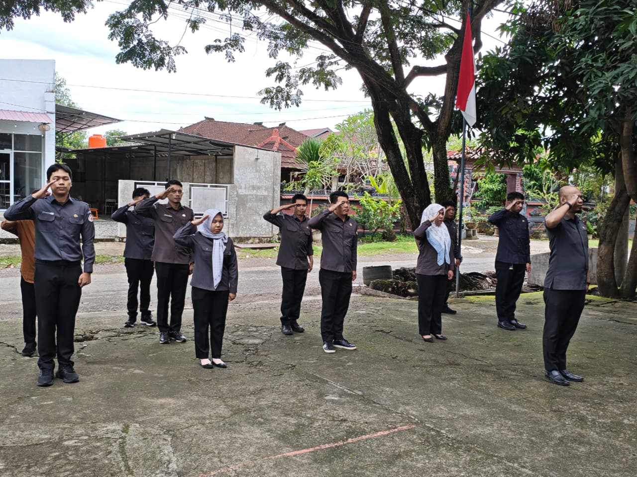 Laksanakan Apel Pagi, Bawaslu Mamuju Perkuat Disiplin, Kebersamaan, dan Spiritualitas