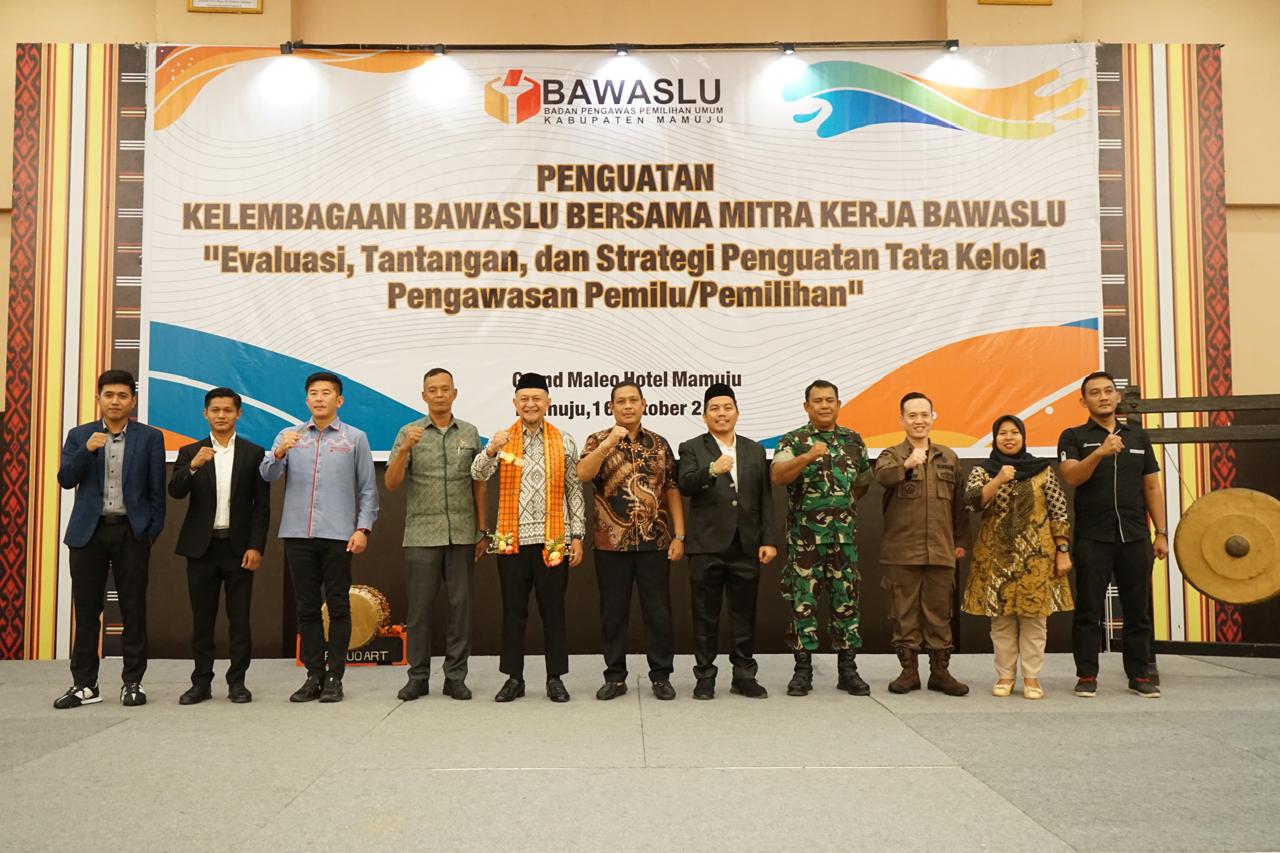 Wujudkan Demokrasi Berkualitas, Bawaslu Mamuju Libatkan Forkopimda dan Legislatif dalam Penguatan Kelembagaan