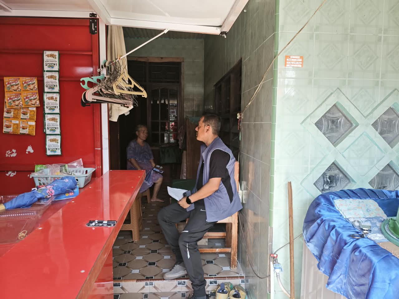 Pastikan Data Pemilih Akurat, Bawaslu Mamuju Uji Petik PDPB di Kelurahan Rimuku