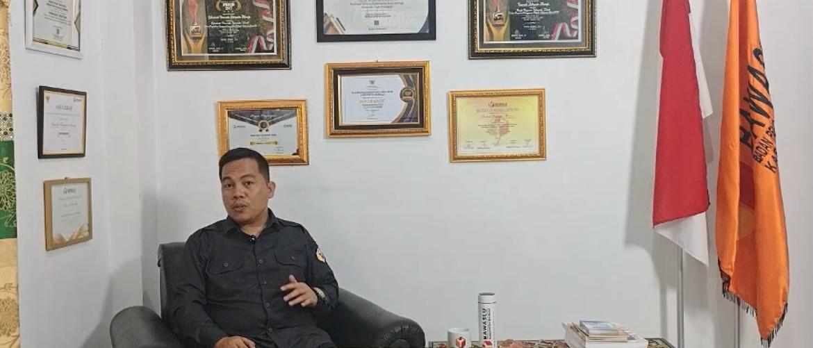 Bawaslu Mamuju Melaksanakan Pengambilan Video Bawaslu Membelajarkan Vol. 2, Kekompakan Tim Hadirkan Edukasi Kepemiluan 