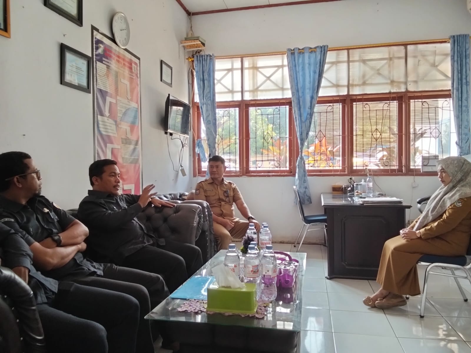 Bawaslu Mamuju dan Disdukcapil Bahas Penguatan Sinergi Melalui Rencana MoU