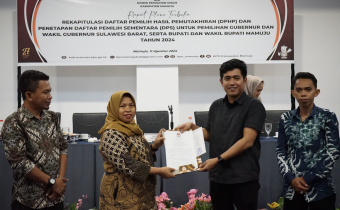 Pleno DPSHP Bersama KPU Mamuju
