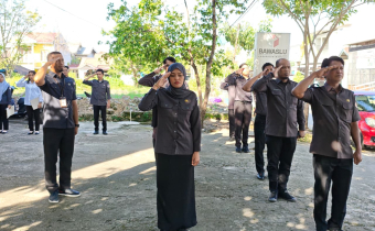 Disiplin adalah Kunci: Bawaslu Mamuju Tegaskan Komitmen Lewat Apel Pagi
