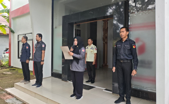 Tegakkan Disiplin, Perkuat Solidaritas: Bawaslu Mamuju Gelar Apel Pagi Penuh Semangat