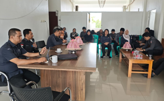 Bawaslu Mamuju Gelar Rapat Rutin Penuh Komitmen, Perkuat Disiplin dan Persiapan P2P 