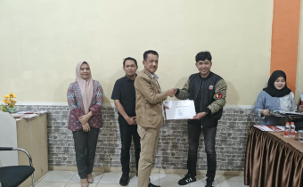 Bawaslu Mamuju Raih Dua Apresiasi Kehumasan, Bukti Konsistensi Hadirkan Informasi Publik