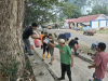 Bawaslu Mamuju Melaksanakan Jumpa Berlian Dengan Olahraga dan Berbagi di Stadion Manakarra